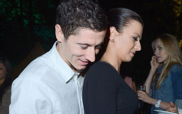 Zakochani Anna i Robert Lewandowscy