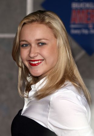 skye-mccole-bartusiak-g-R1