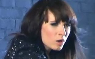 Sylwia Grzeszczak na planie klipu Karuzela [VIDEO]