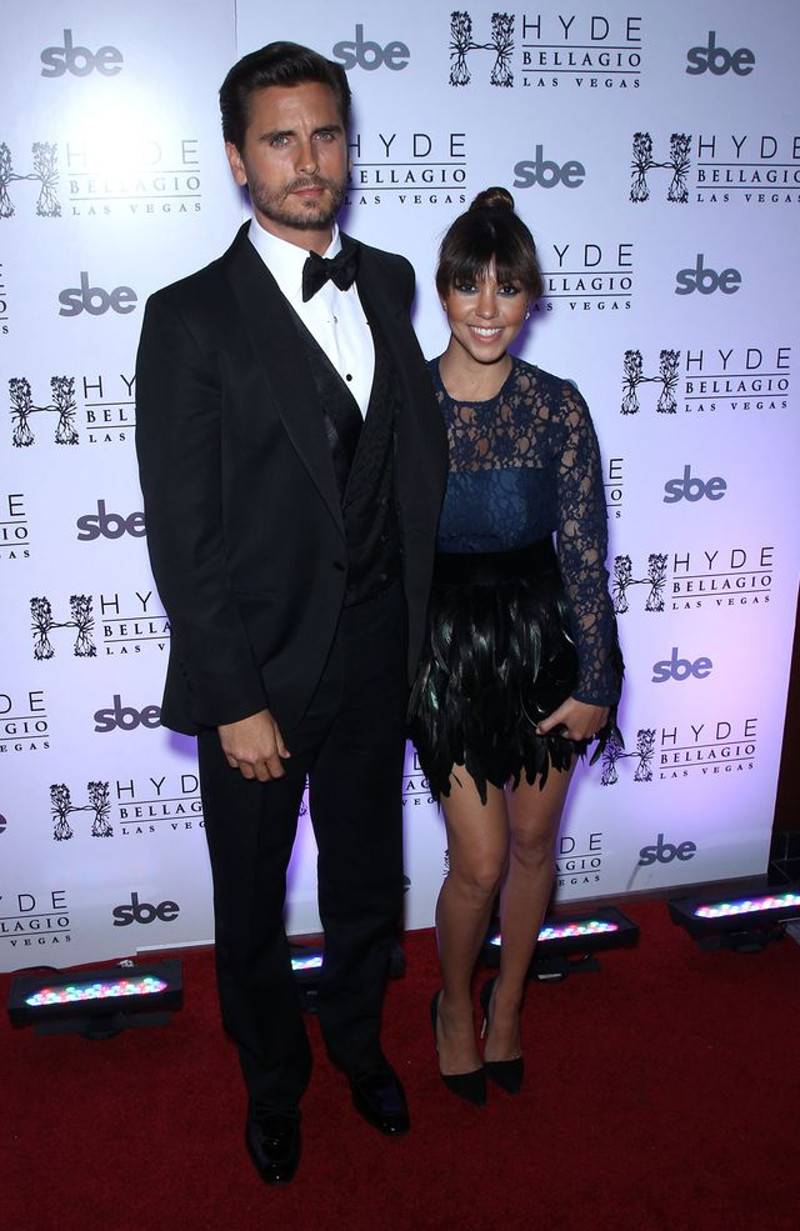 Wszyscy FACECI Kourtney Kardashian. Spotykała się nawet z NIM!