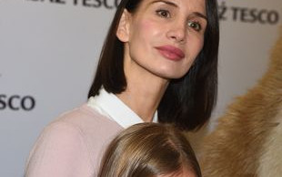 Śmiała się z blogerek, a sama zabrała na ściankę całą rodzinę