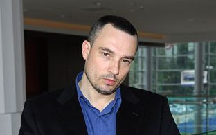 Stachursky zwleka z operacją