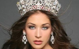 Miss Universe topless!