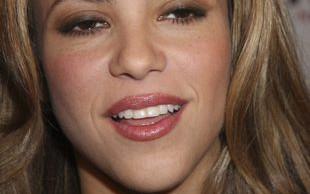 Shakira wystawiła siebie na aukcji