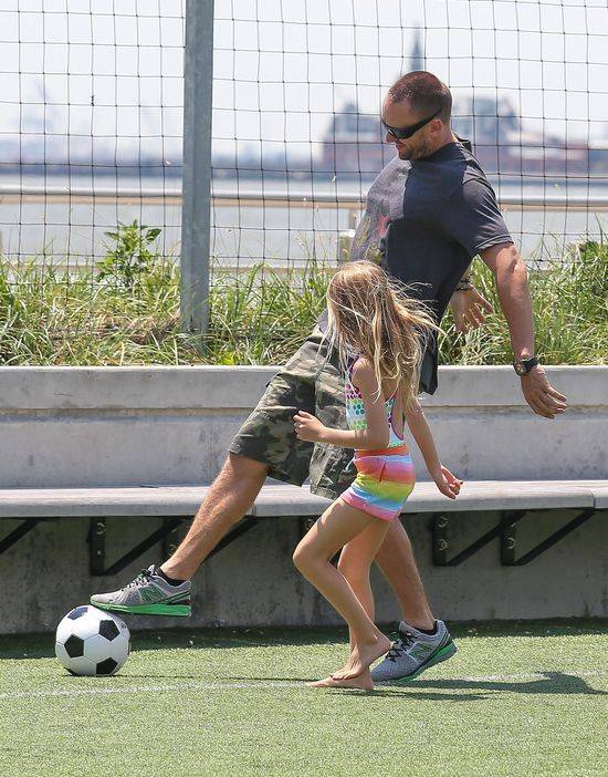 Heidi Klum i Martin Kristen z dziećmi w parku