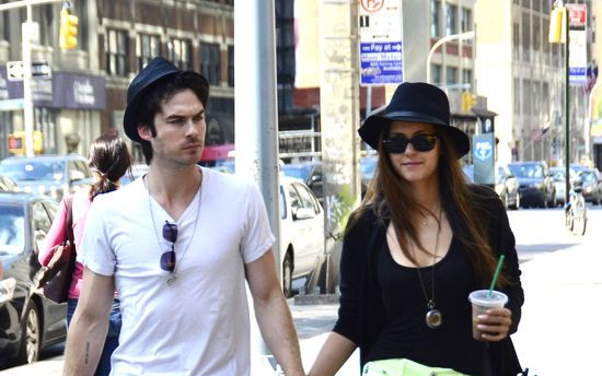 Nina Dobrev – galeria zdjęć