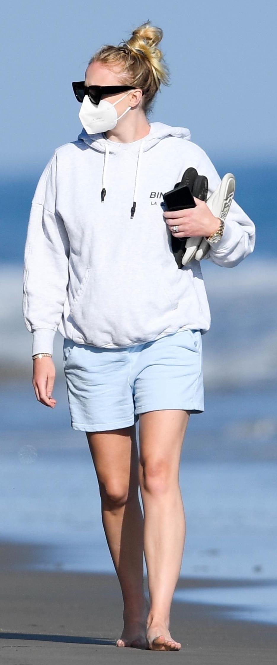 Joe Jonas i Sophie Turner. Clint Brewer Photography / BACKGRID / Backgrid USA / Forum Joe Jonas i Sophie Turner. Clint Brewer Photography / BACKGRID / Backgrid USA / Forum