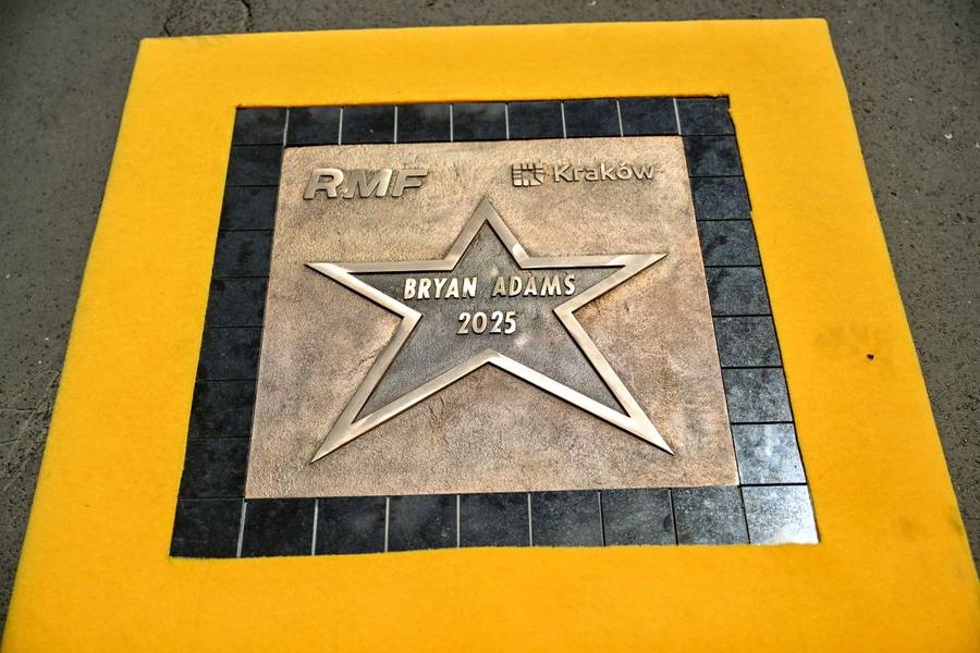 Bryan Adams odsłonił swoją gwiazdę w Krakowie! (FOTO)