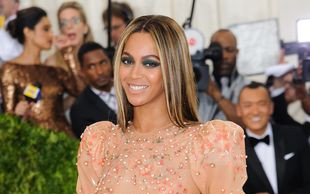 Fan podchodzi do Beyonce. Reakcja jej męża jest… PRZERAŻAJĄCA?