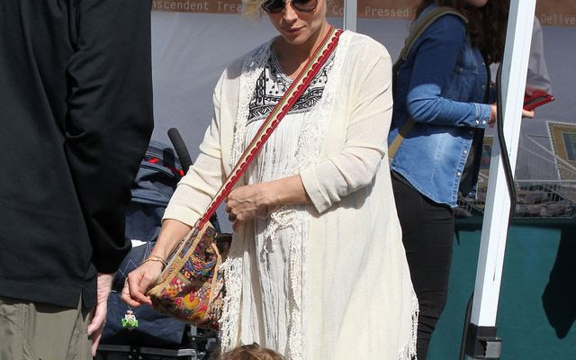 Ciążowe stylizacje Elsy Pataky