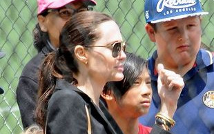 Dla Angeliny Jolie spokojny wypad do parku to luksus (FOTO)