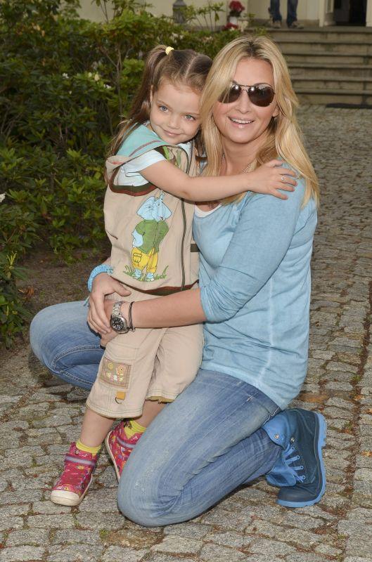 Martyna Wojciechowska z córką, fot. KAPiF