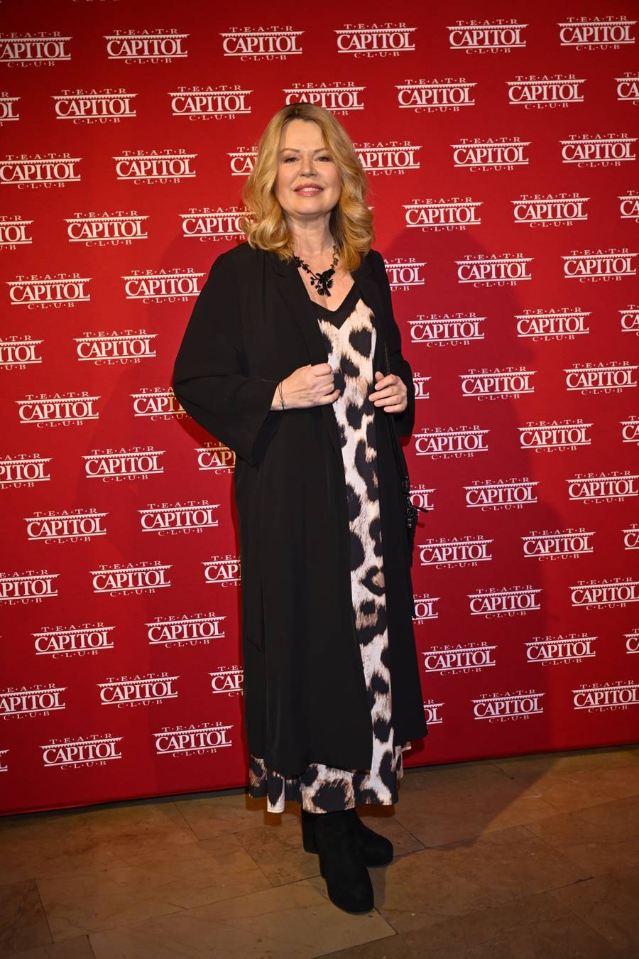 Gwiazdy na spektaklu "Genialny pomysł". Kurdej-Szatan, Kaczorowska z Rogacewiczem