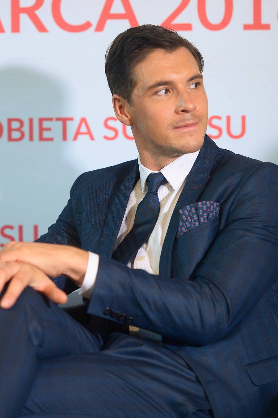 Mikołaj Roznerski – Największe CIACHO Pollywood!