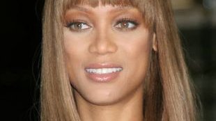 Tyra Banks pokazuje się bez peruki! (FOTO)