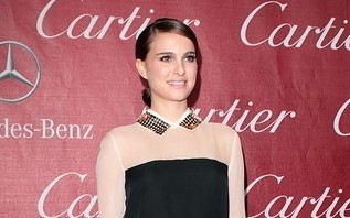 Natalie Portman pokazała zaręczynowy pierścionek (FOTO)