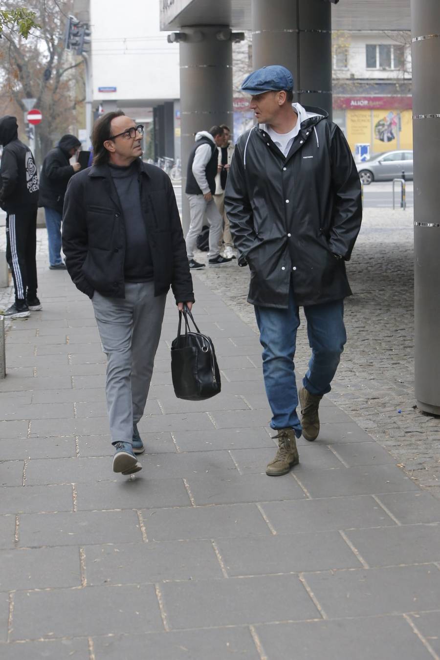 Poranek z “DDTVN”! Marcin Hakiel w ZA DUŻYCH spodniach, Tymon Tymański z młodziutką ukochaną (FOTO)