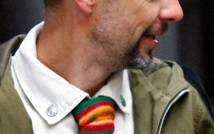 Szymon Majewski obciął się na zapałkę (FOTO)