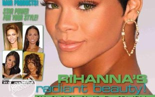 Rihanna z agrafkami w uszach (FOTO)