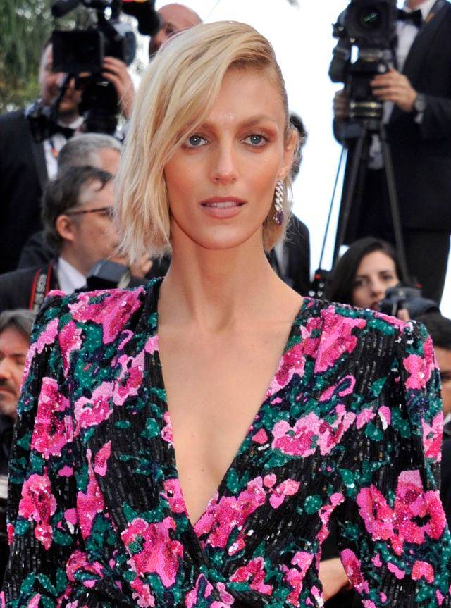 Anja Rubik na czerwonym dywanie w Cannes