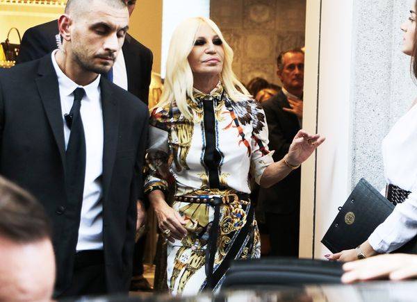 Straszyli, że po 60. jej twarz się rozsypie!