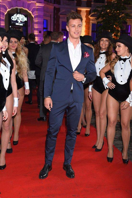 Samochód Roku Playboya 2016 – gwiazdy na czerwonym dywanie