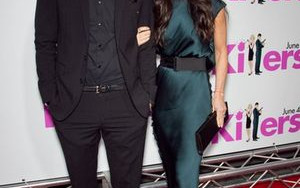 Demi Moore z karabinem!