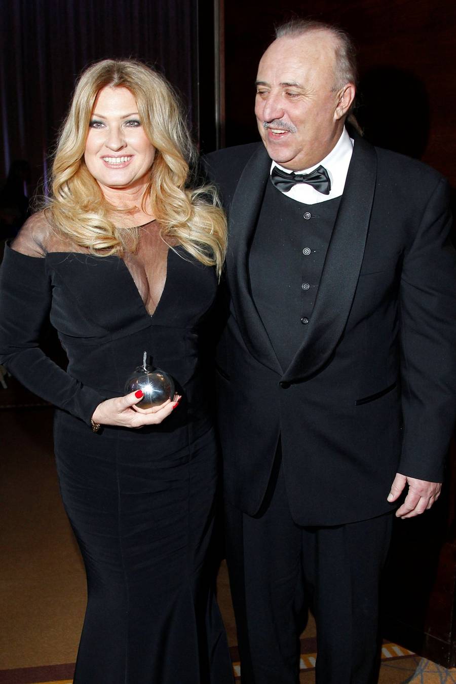 Polskie gwiazdy, które wzięły ślub niedługo po 18-stce! Nie każdy zakończył się happy endem (FOTO)