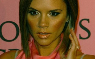 Victoria Beckham wraca do długich włosów