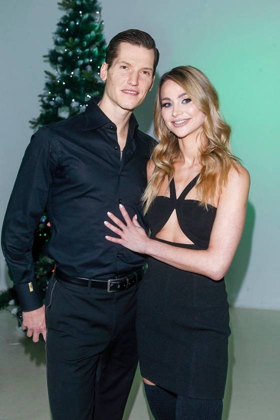 Gala Influencer’s Top 2022. Pierwsza ścianka Hanny Żudziewicz od czasu porodu, Agata Rubik odsłania brzuch…