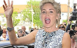 Sharon Stone bez majtek (FOTO)