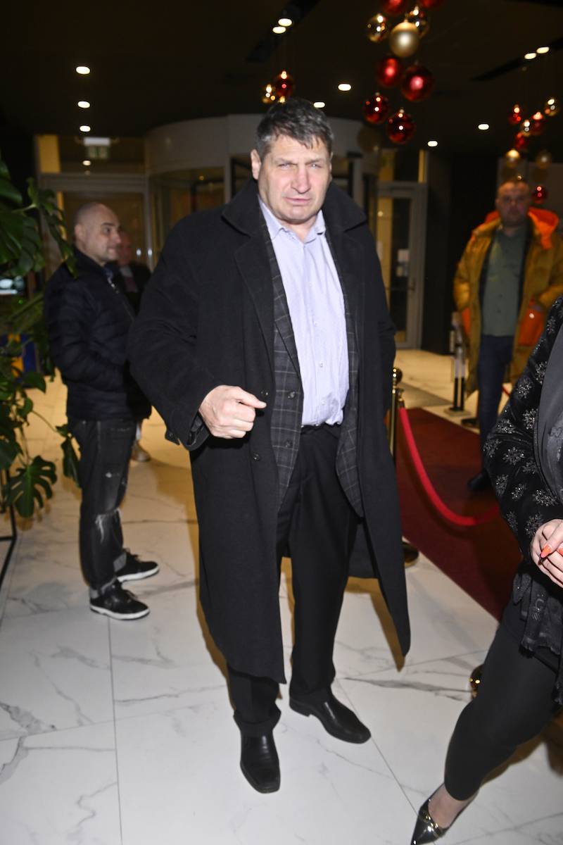 Celebrytki poszły w pokazie, a na widowni Gołota! Dawno niewidziana Izabela Trojanowska