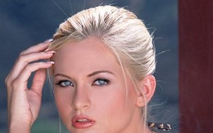 Bobbi Eden obiecuje seks za wygraną Holandii w Mundialu