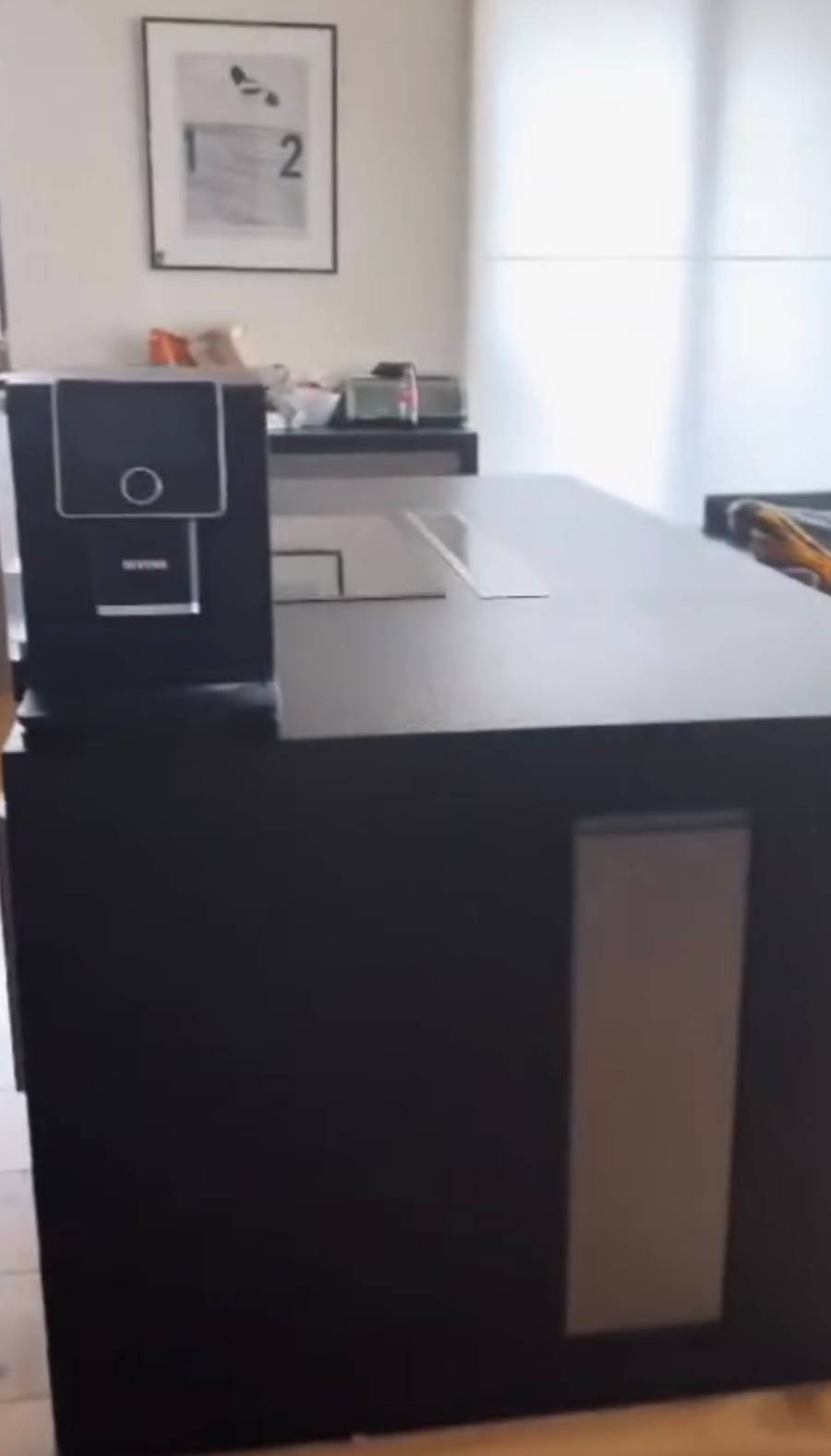 Dom Piotra Gąsowskiego to ponadczasowa klasyka. Tak mieszka gwiazda “TTBZ”