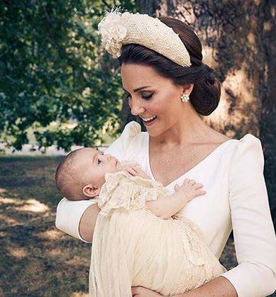 OFICJALNE zdjęcia z chrztu księcia Louisa