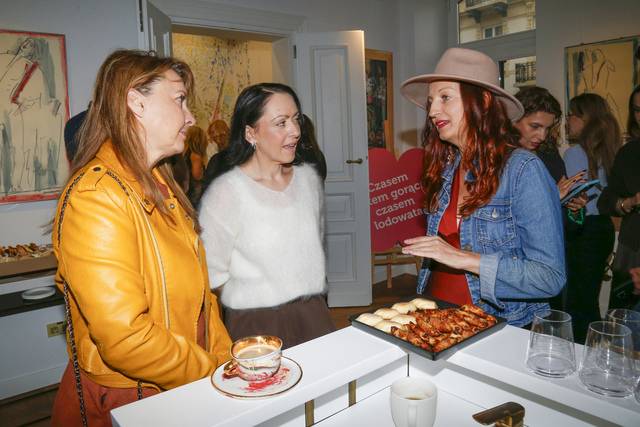 Gwiazdy o menopauzie! Uśmiechnięta Anna Korcz, Anna Jurksztowicz w czerni