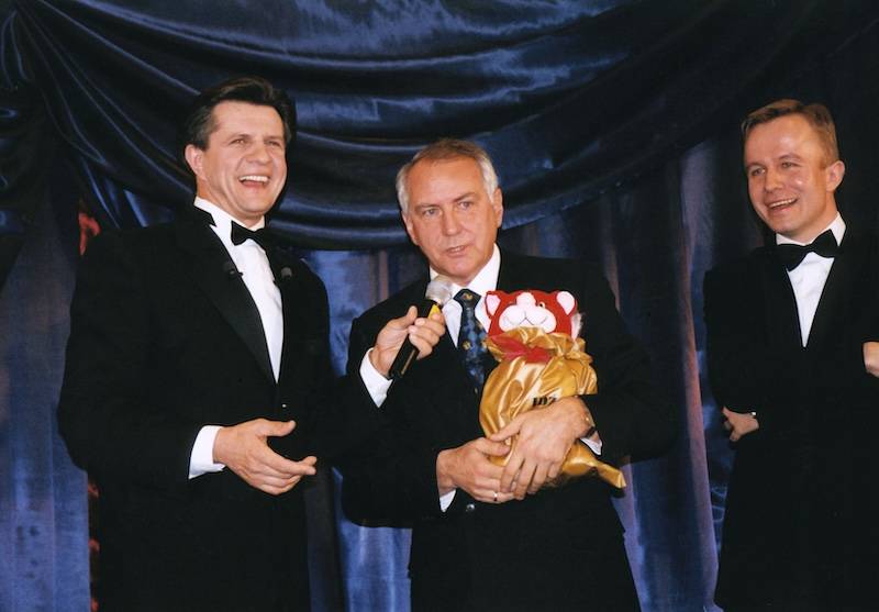 Teleturniej “Idź na całość” po 24 latach wraca do telewizji! Tak wygląda dziś scenografia