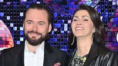 Krzysztof Stanowski z piękną żoną w czułych objęciach na “TzG”