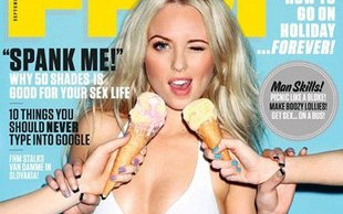 Jorgie Porter ma ochotę na lody (FOTO)