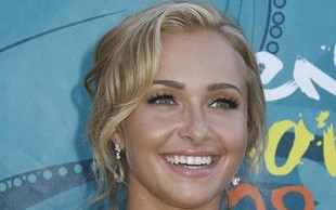Hayden Panettiere powiększyła piersi (FOTO)