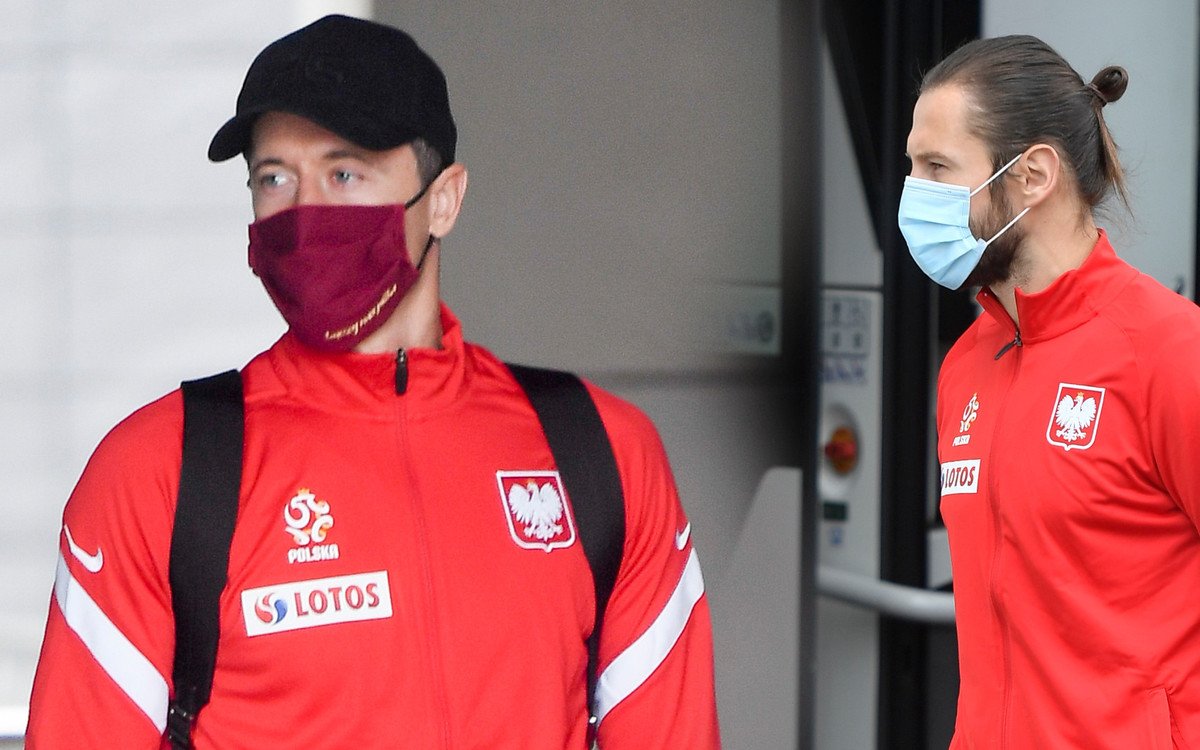 Lewandowski, Szczęsny, Krychowiak i reszta reprezentacji Polski wyjeżdża na mecz z Węgrami (ZDJĘCIA)