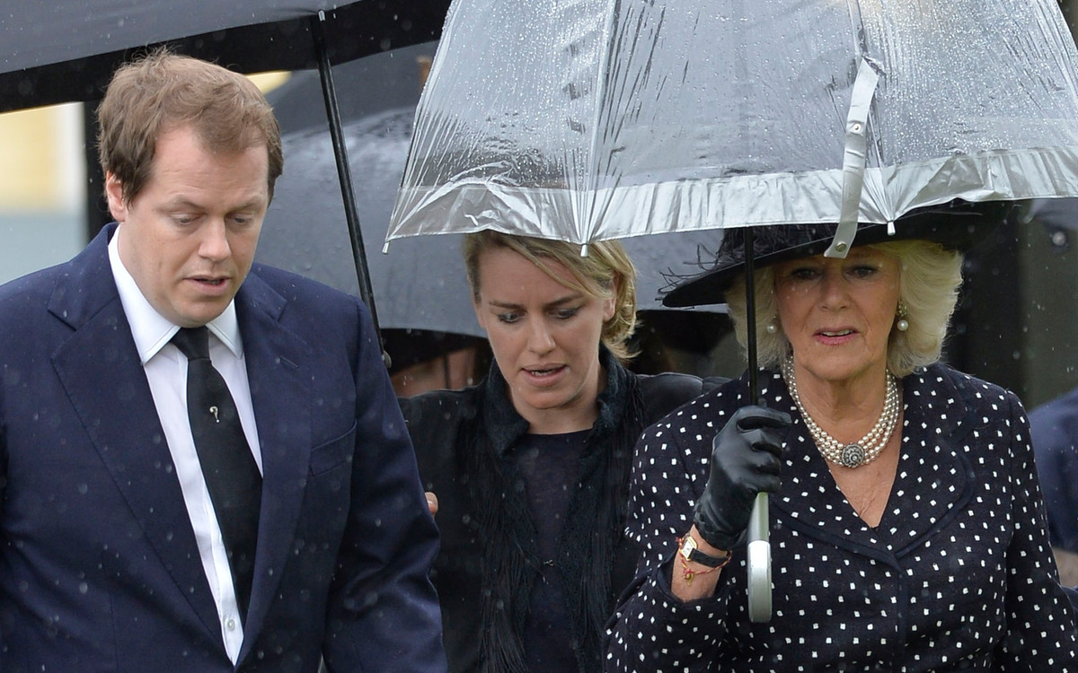 Ich matka została królową małżonką. Co z dziećmi Camlli Parker Bowles?