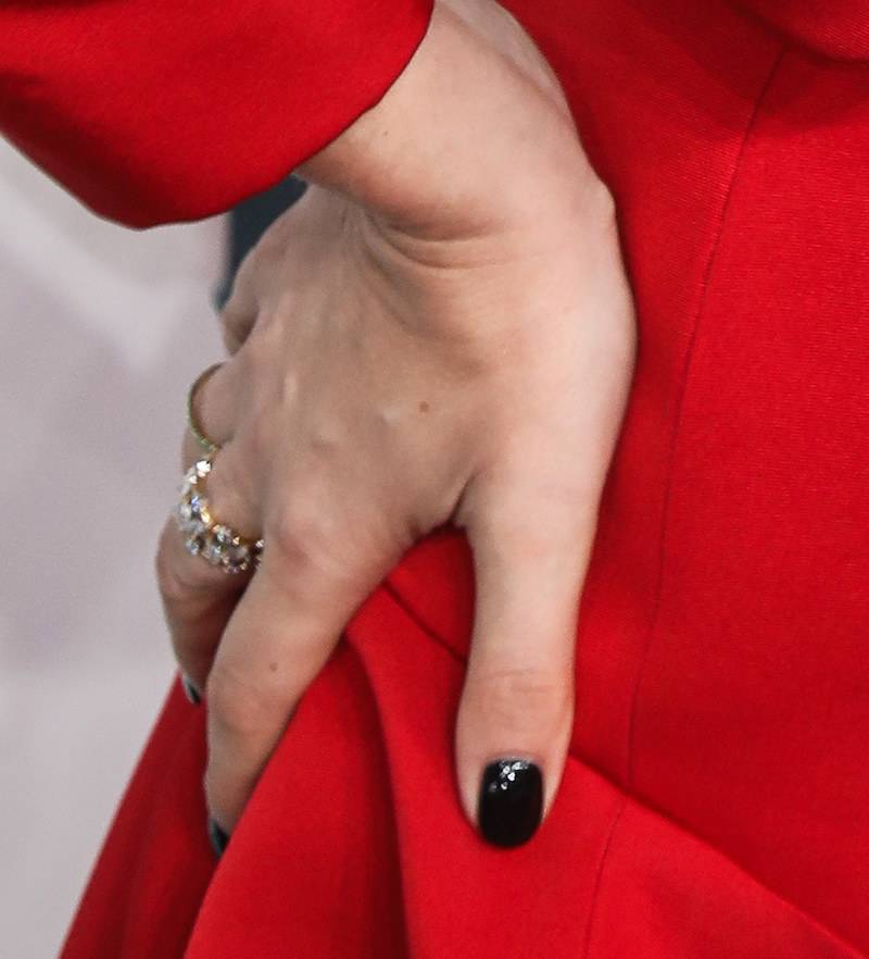 Lady Gaga ZACHWYCIŁA na londyńskiej premierze "Jokera"