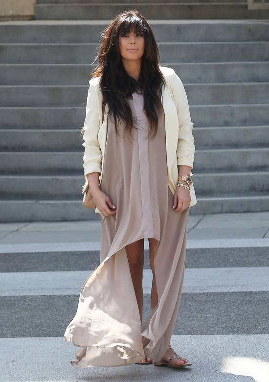 Czy Kim Kardashian ma na sobie namiot?