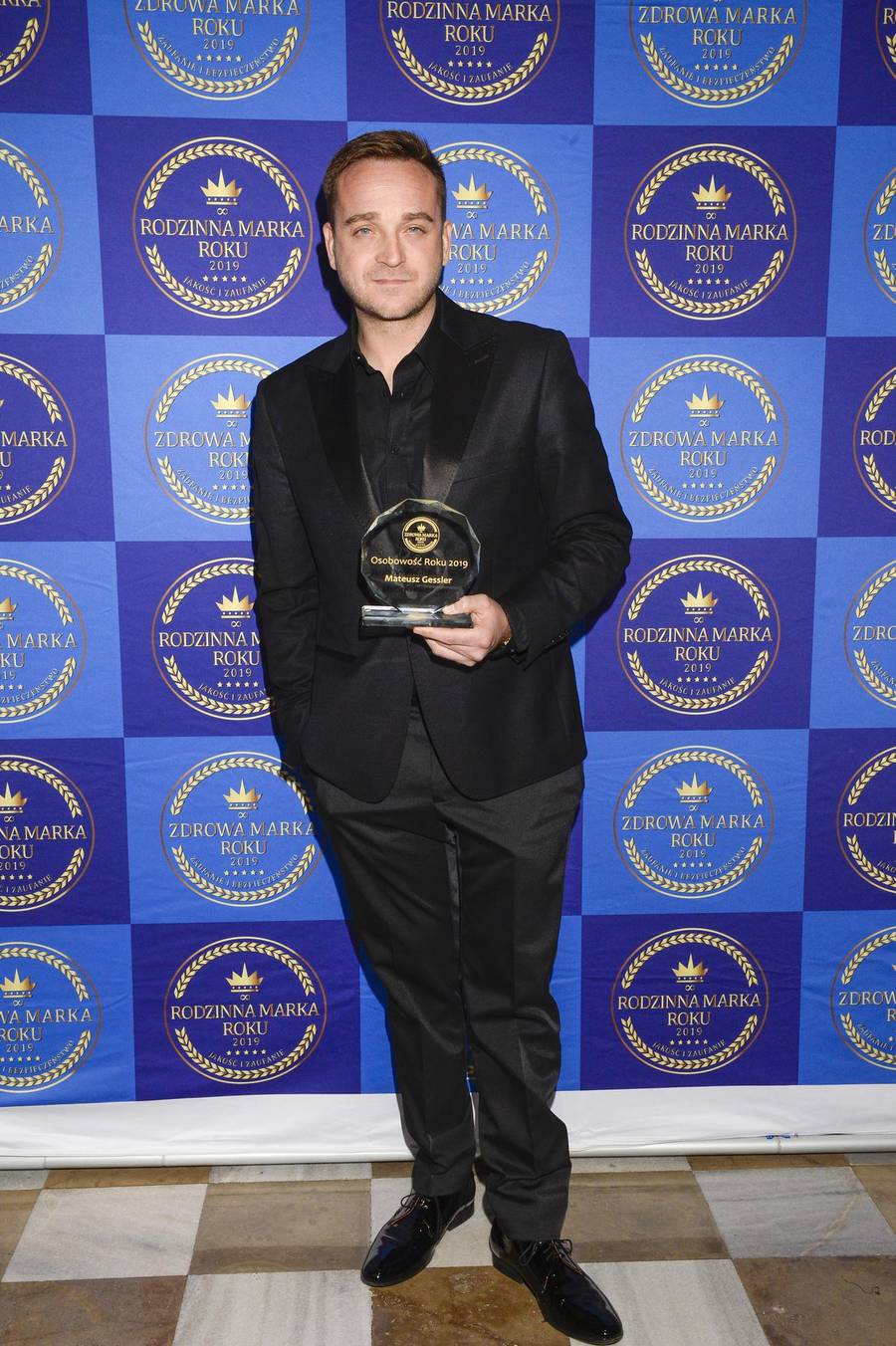 Gala Zdrowa i Rodzinna Marka Roku 2019: Zosia Ślotała z narzeczonym, Chodakowska z drogą torebką, Edyta Herbuś…