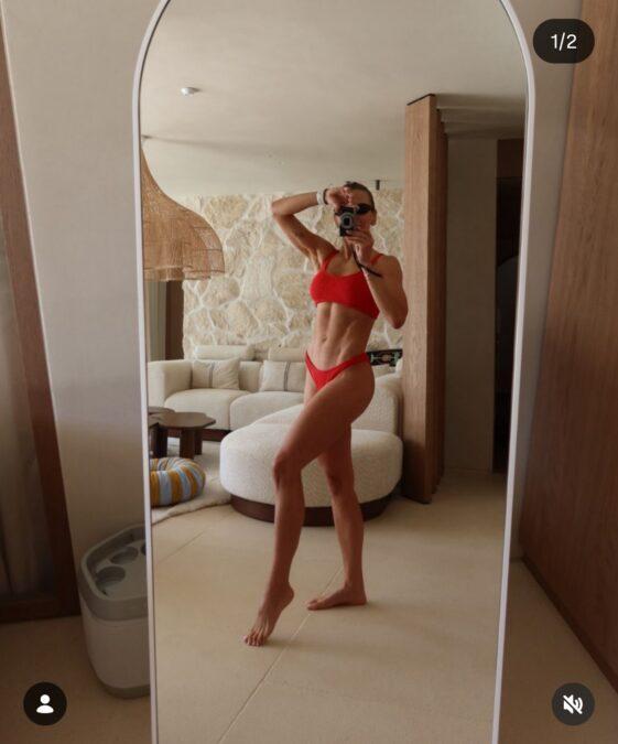 Boska Lewandowska pokazała sześciopak na brzuchu, fot. Instagram