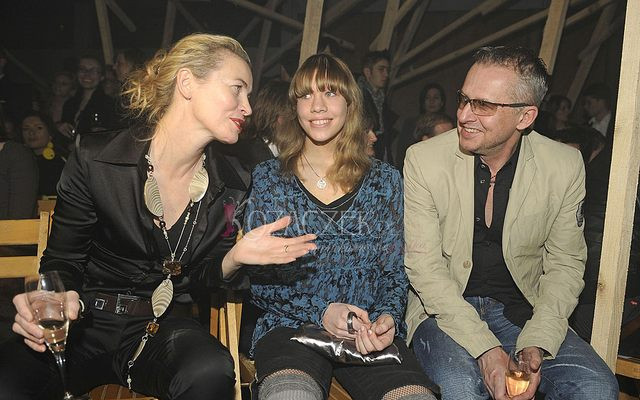 Córka Bogusława Lindy na salonach (FOTO)