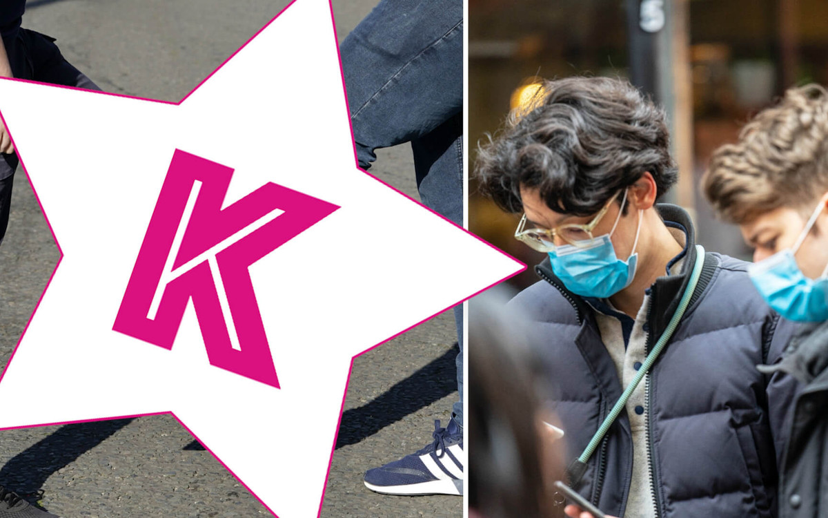 “Wuhan Shake” – tak witają się PRZERAŻENI koronawirusem Chińczycy – ciekawe czy w Warszawie się przyjmie?