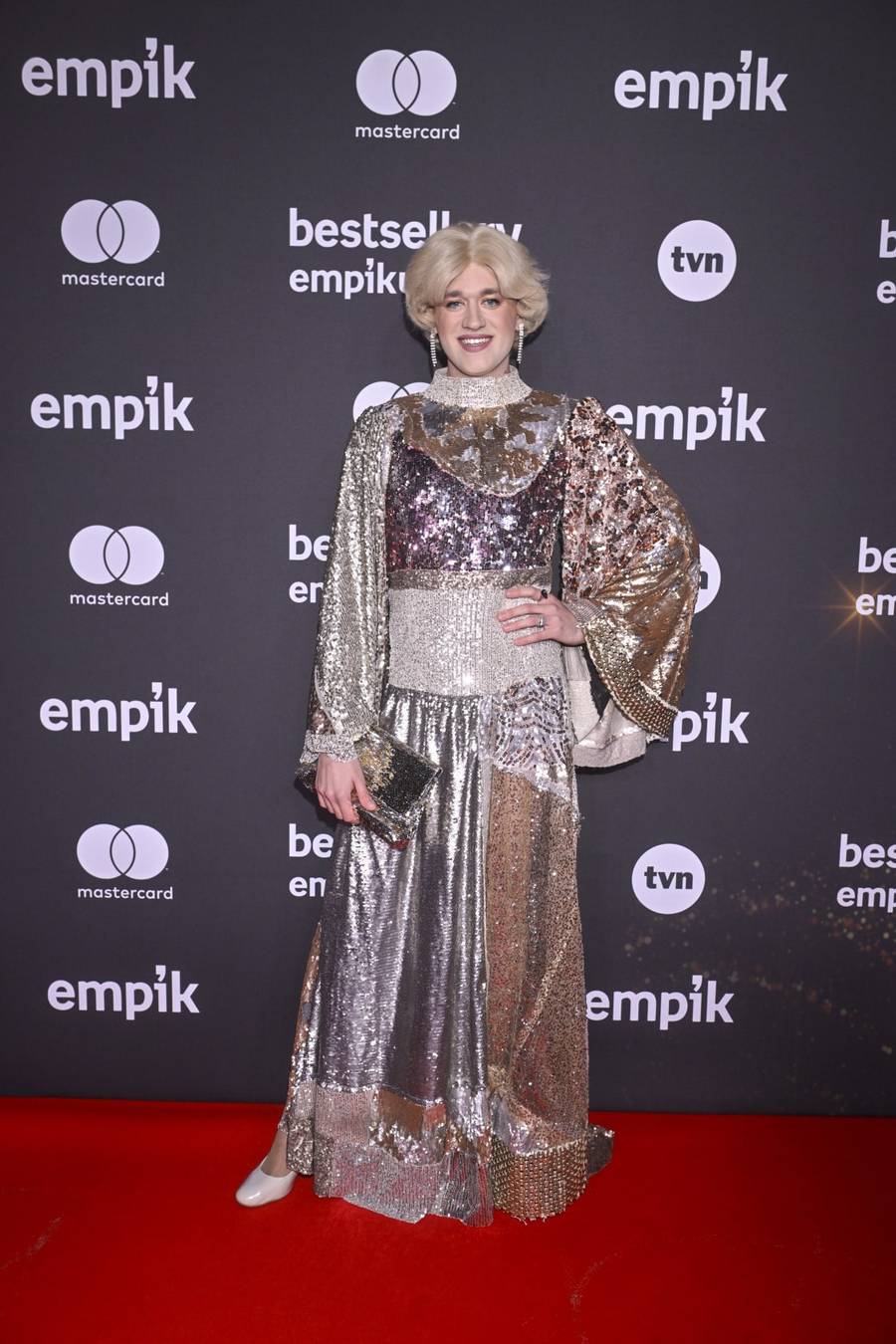 Mateusz Glen wdarł się szturmem do show-biznesu! “Ta Ciotka” ubiera się lepiej niż niejedna gwiazda? (FOTO)