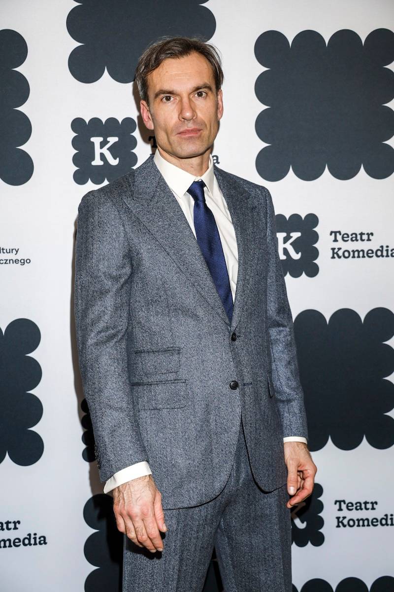 Gwiazdy na premierze spektaklu “Sen nocy letniej”! W soczystej czerwieni Grażyna Wolszczak, piękna Olga Bołądź (FOTO)